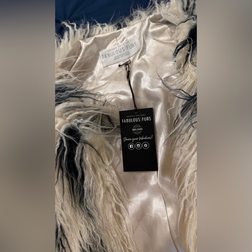 Donna Salyers Faux Fur - Picture 5 of 9